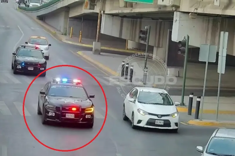 Auxilian tránsitos a hombre y su nieto en traslado al Hospital Universitario
