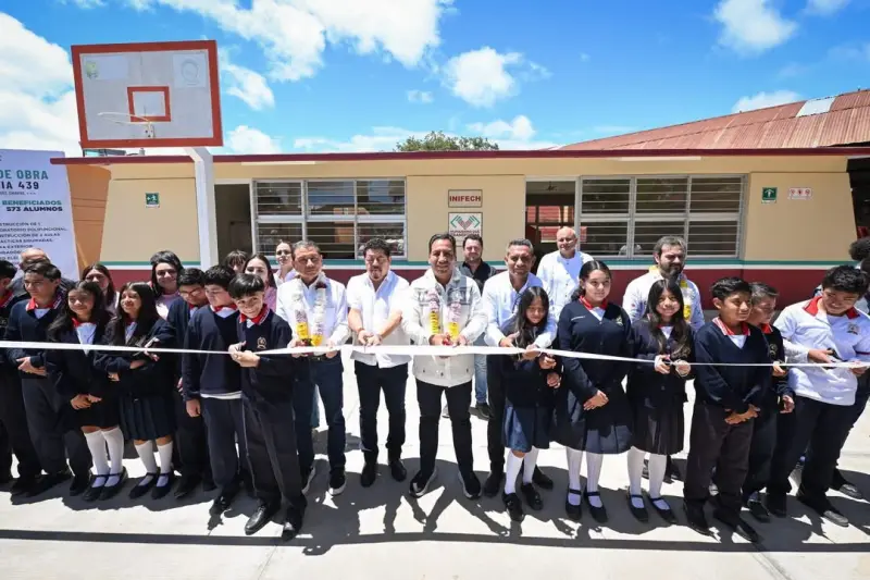 ERA impulsa obras y acciones para el bienestar de Las Rosas y Comitán