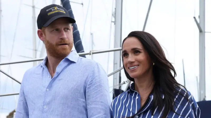 El príncipe Enrique visita el Reino Unido con las tensiones con su familia aún abiertas
