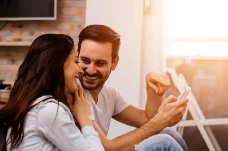 El síndrome del refrigerador vacío: cuando una pareja comparte los gastos, pero no el patrimonio
