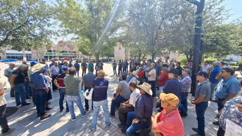 Monclova: extrabajadores de AHMSA advierten nuevas protestas si no se publica convocatoria para la subasta
