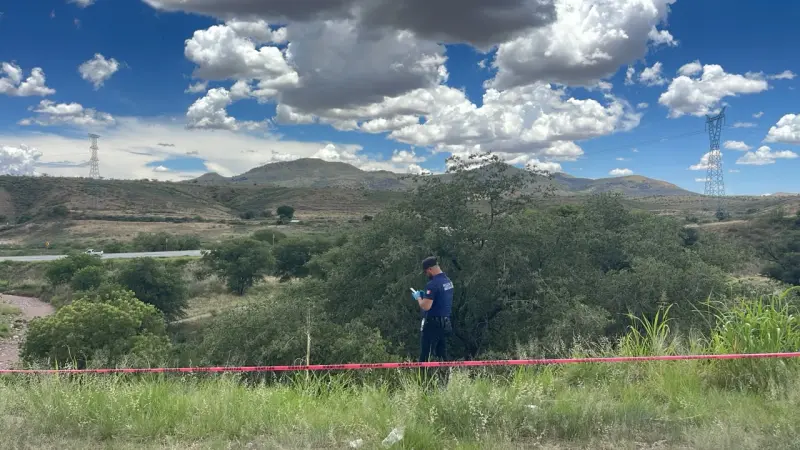 De mujer, cuerpo hallado en barranco de la carretera a Cuauhtémoc
