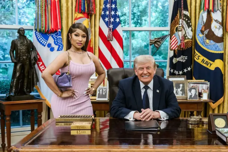 Trump llama “hot” a Nicki Minaj durante discurso en la Casa Blanca y desata reacciones