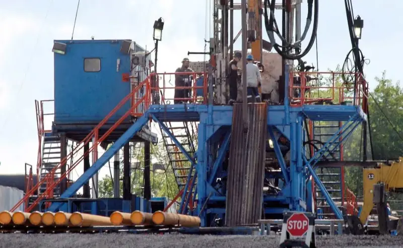 ¿Pemex prepara el regreso del fracking? Solicitudes para usar explosivos generan preocupación en San Luis Potosí