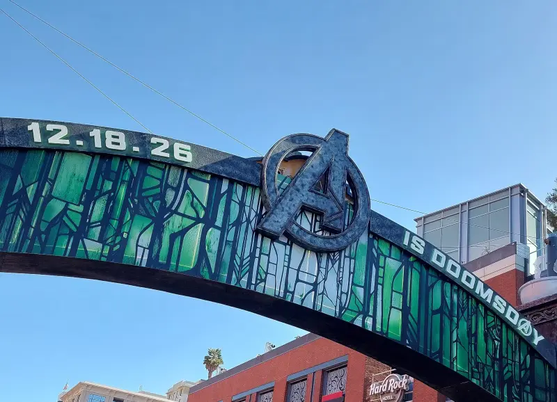 Avengers se apodera del Gaslamp Quarter en el centro de San Diego