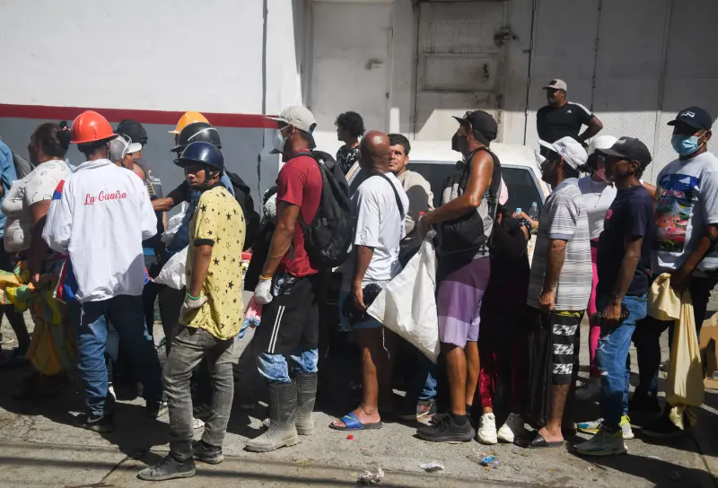 Se alistan para arribo de venezolanos