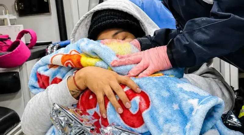 Madre y recién nacido son trasladados tras parto fortuito en Colón
