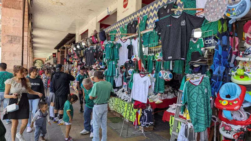 Comerciantes reportan aumento de ventas por partidos de la Selección Mexicana en Irapuato