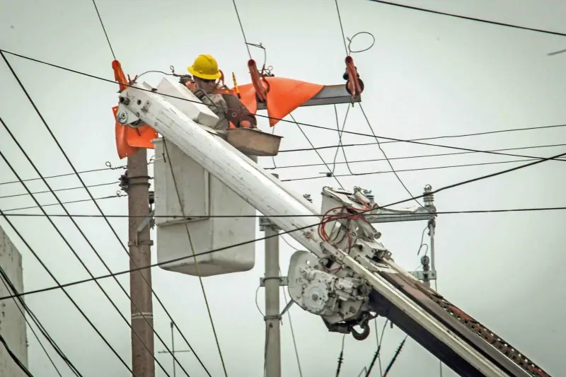 Empresarios demandan inversión urgente en red eléctrica ante fallas constantes