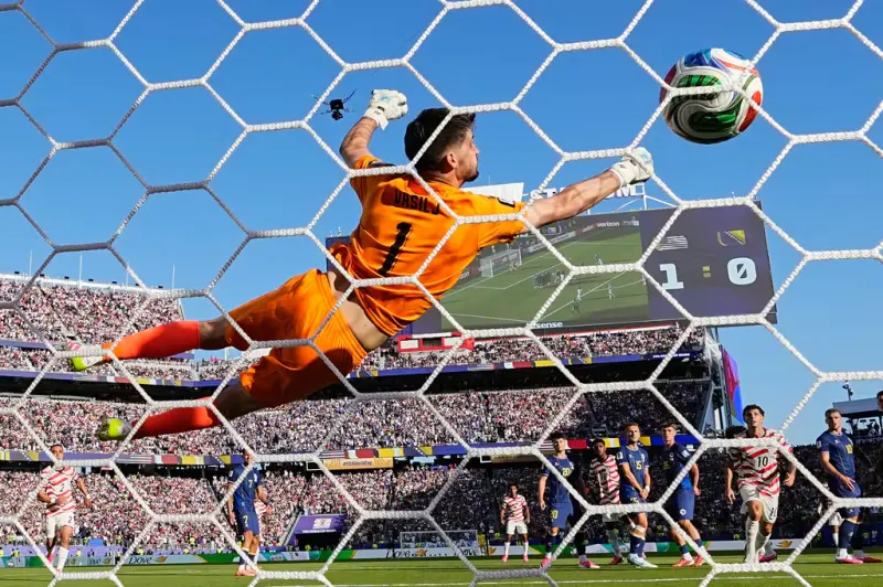 Empresa recibe demanda millonaria tras cancelación masiva de entradas para el Mundial 2026