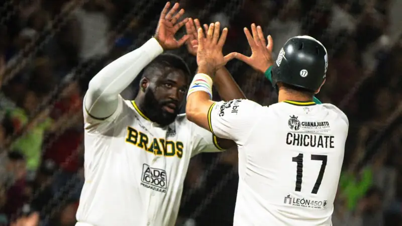 Bravos de León logra la voltereta contra Leones de Yucatán en el primero de la serie