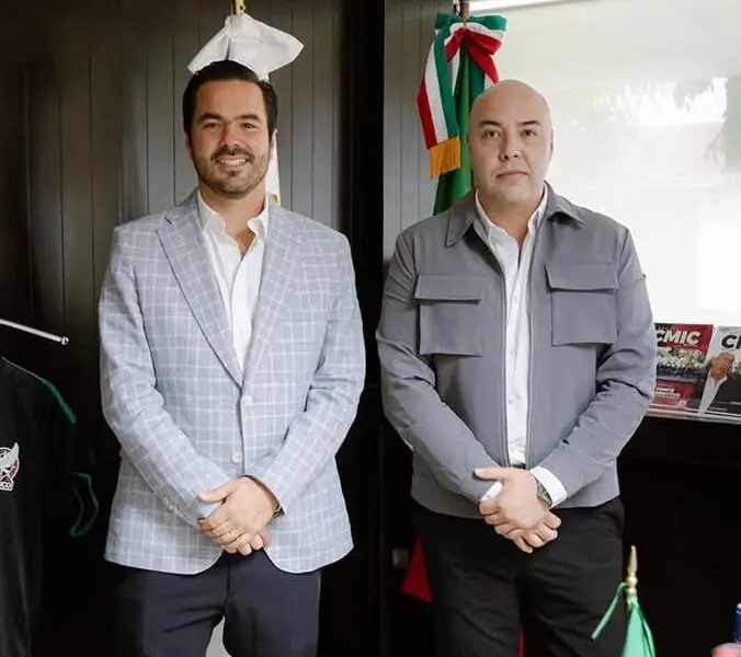 Fortalece Mauricio Cárdenas alianza con la CMIC