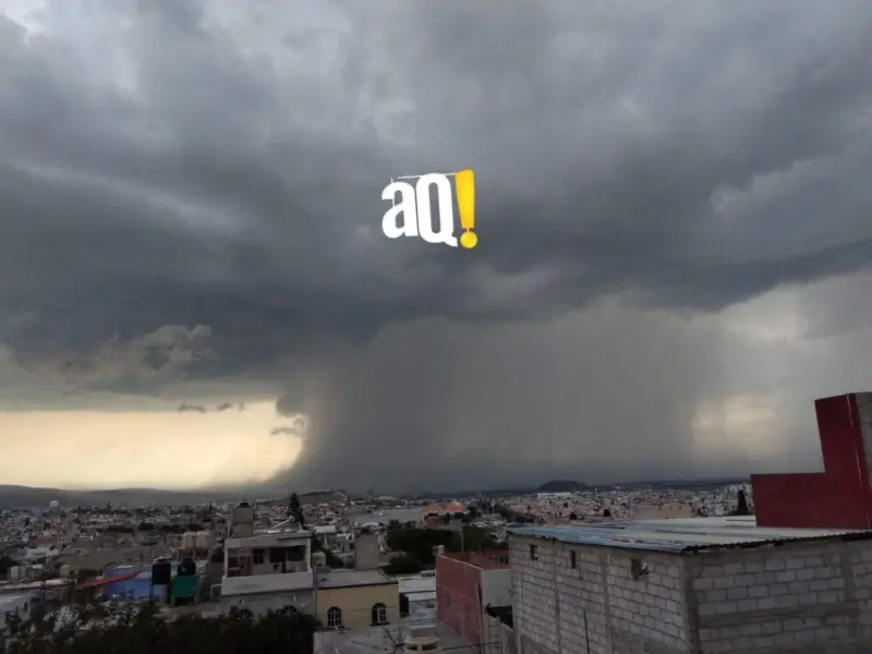 Inundación de vialidades y 15 árboles caídos y dos vehículos varados: el saldo de las lluvias en Corregidora