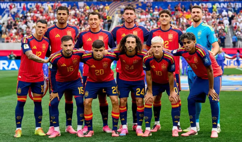 España disputa ante Argentina su decimoquinta final con la segunda estrella en juego