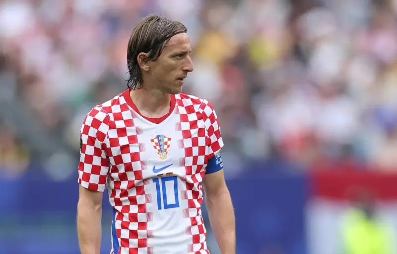 Extenderá Luka Modric su carrera con el Milan hasta 2027