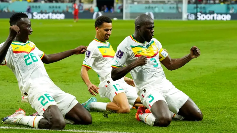 Polémica en Selección de Senegal: Médico de futbolistas es ginecólogo y jugadores ‘desconfiaban de él’