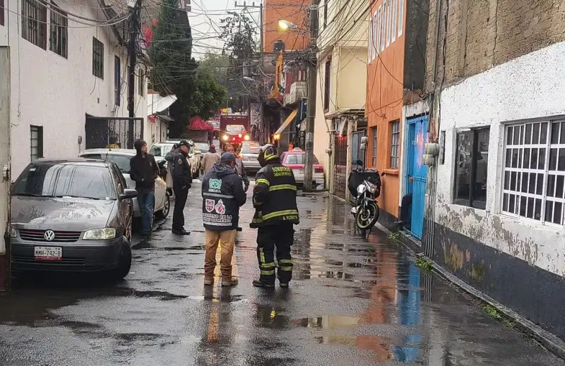 Lluvias activan Alerta Roja en Cuajimalpa; reportan fuertes corrientes y encharcamientos