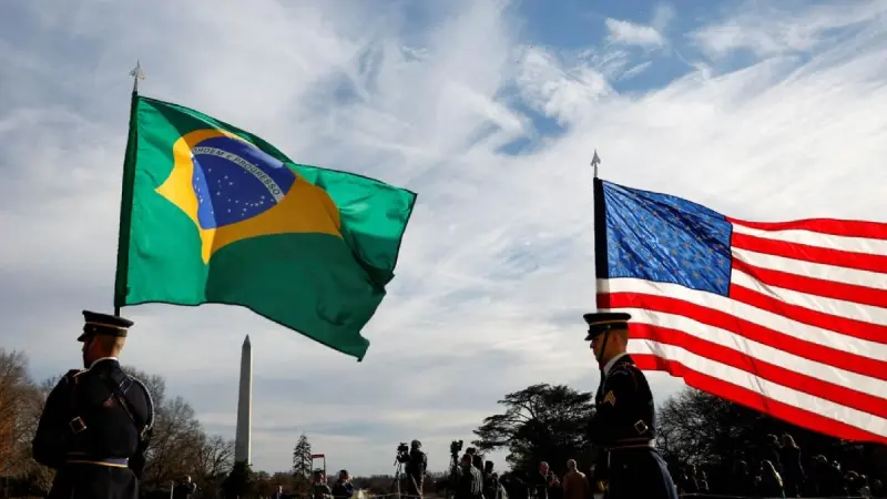 EU anuncia aranceles del 25% a la mayoría de las importaciones de Brasil