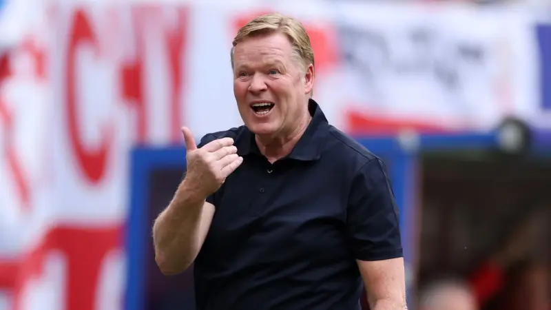 Ronald Koeman renuncia al banquillo de Países Bajos tras eliminación del Mundial