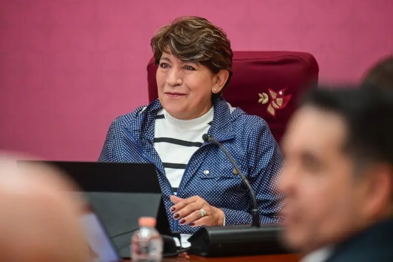 Felicita Delfina Gómez a medallistas en los JCC de Santo Domingo