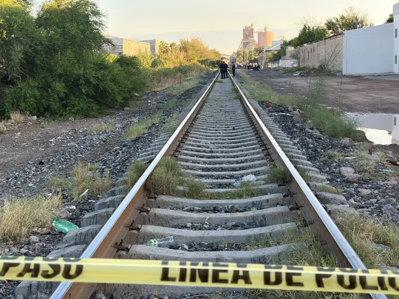 Localizan cuerpo mutilado sobre vías del tren en Nombre de Dios