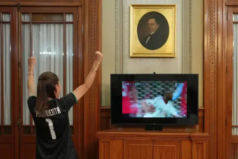‘Nos llenan de orgullo’: Sheinbaum celebra la victoria de la Selección Mexicana