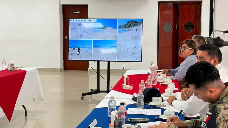 Nuevo derrame de hidrocarburo afecta cuatro playas de Salina Cruz, Oaxaca