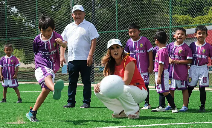 Balones, dominadas y sonrisas: la apuesta deportiva llega a José María Morelos