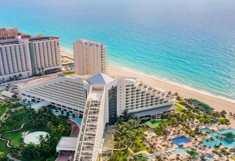Descartan despidos en hoteles de Cancún ante complejo panorama turístico