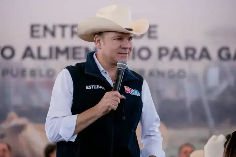 Gobernador de Durango niega cancelación de su visa de EU; confirma revisión por ‘alerta amarilla’