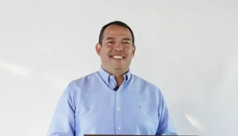 Quien busque candidatura en 2027 deberá dejar el cargo: Cabrera