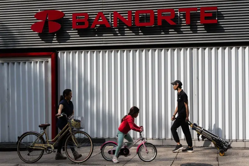 Bajo crecimiento económico en México impacta en la banca: Moody’s
