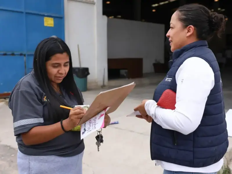 La Llave, en San Juan del Río, recibe jornada de regularización y donativos