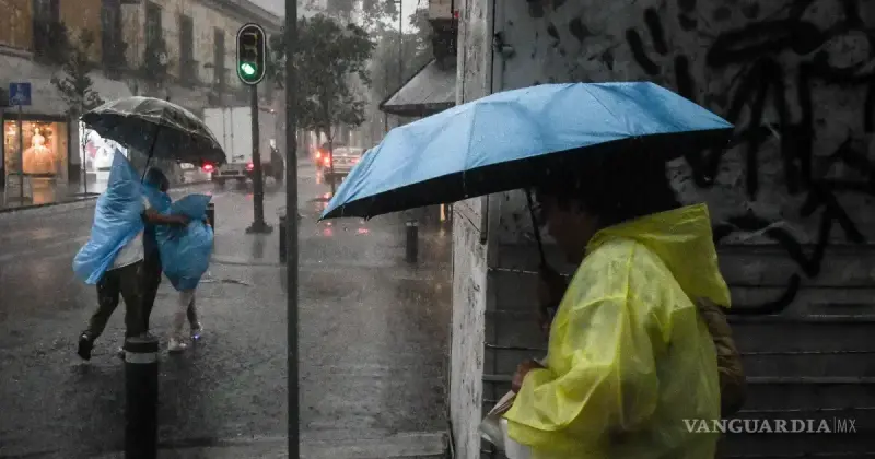 Monzón mexicano, Depresión Tropical Seis-E, y canícula para diversas regiones de México durante el domingo