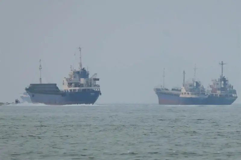 Afirma EU que ha ayudado a 900 barcos a transitar Ormuz