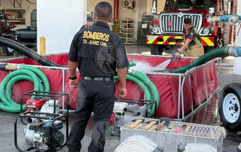 Entregan dos motobombas a Protección Civil; servirán en inundaciones