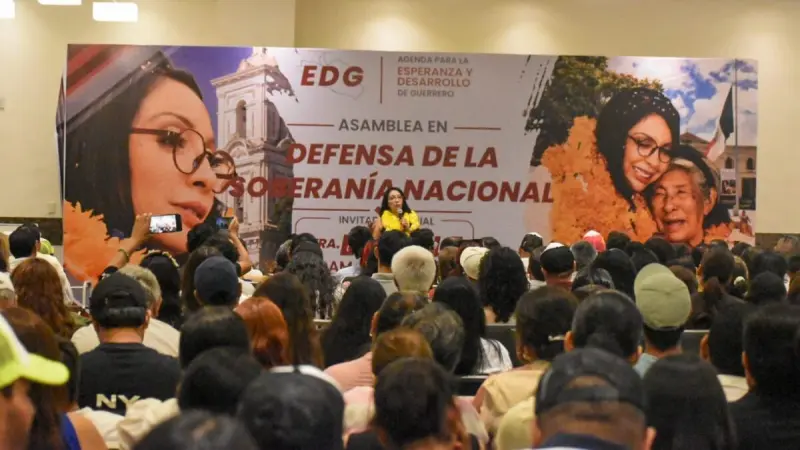 Esthela Damián suma apoyos de líderes sociales y fundadores de Morena en Chilpancingo