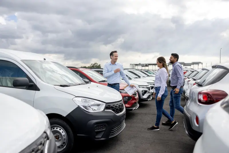 Autos nuevos ganan terreno frente a los seminuevos en México, créditos de hasta seis años y descuentos impulsan el cambio en las decisiones de compra