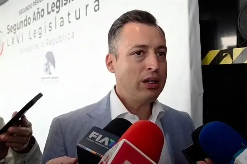 Llama Colosio a evitar enfoque prohibicionista de redes