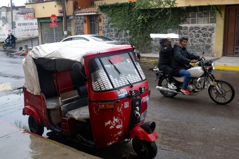 Congreso plantea financiar vehículos Olinia para sustituir mototaxis en Puebla