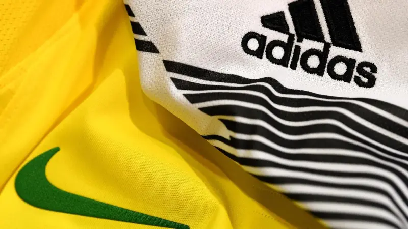 La otra contienda del Mundial de Futbol: Adidas vs Nike en finales desde 1998