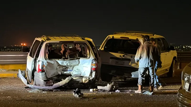 Borracho causa trágico accidente en mirador de Irapuato; hay un muerto y 4 heridos