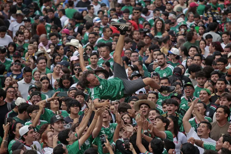 Gobierno de CDMX pide cancelar el ‘Quiere volar’ en festejos de la Selección: ‘Es de mucho riesgo’