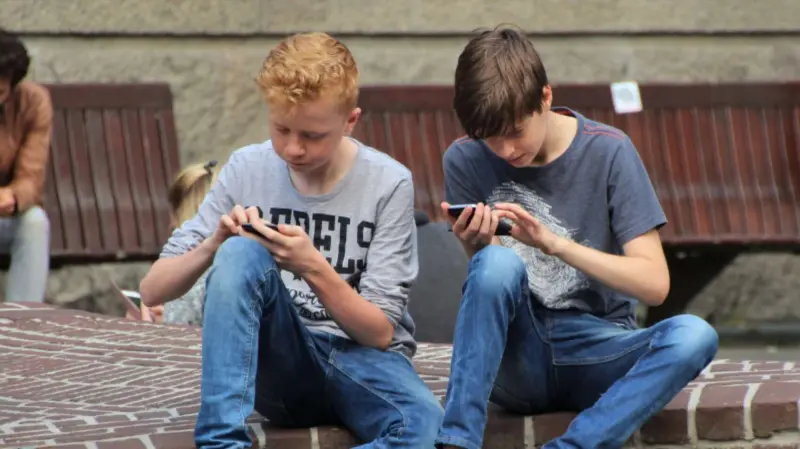 Meta afronta una crisis legal sin precedentes: miles de demandas por adicción a las redes sociales