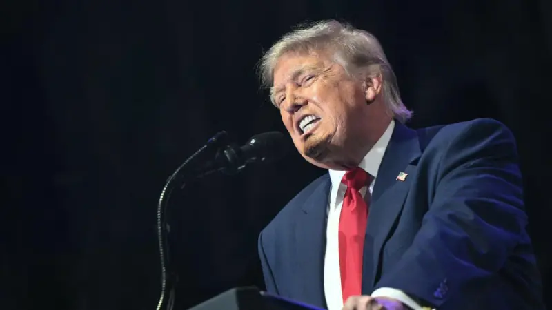 Coalición de estados demanda política Trump de compartir datos de ayudas con autoridades inmigración