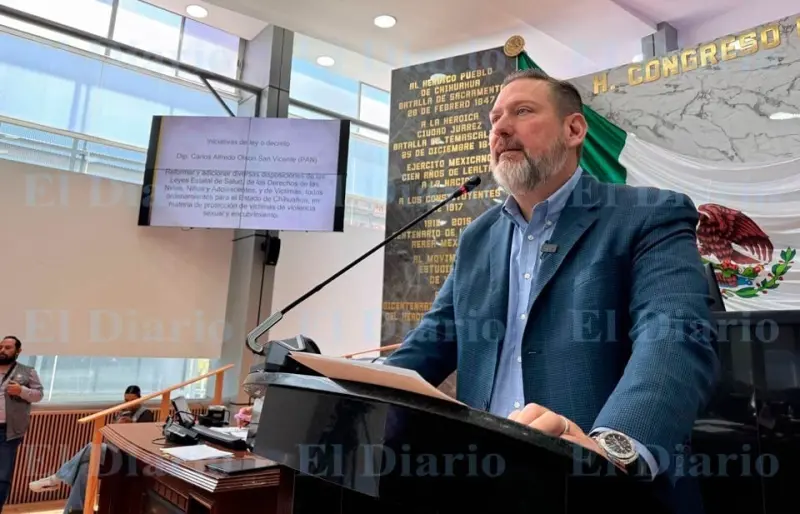 Aprobaría Chihuahua restricción de celulares en escuelas