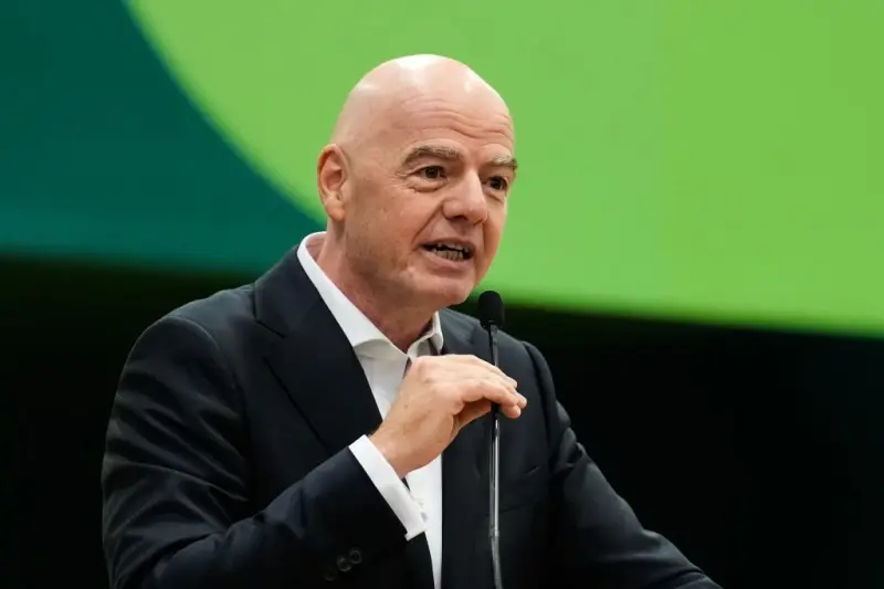 Infantino recibe apoyo de 6 federaciones árabes en medio de revuelta por plan del Mundial