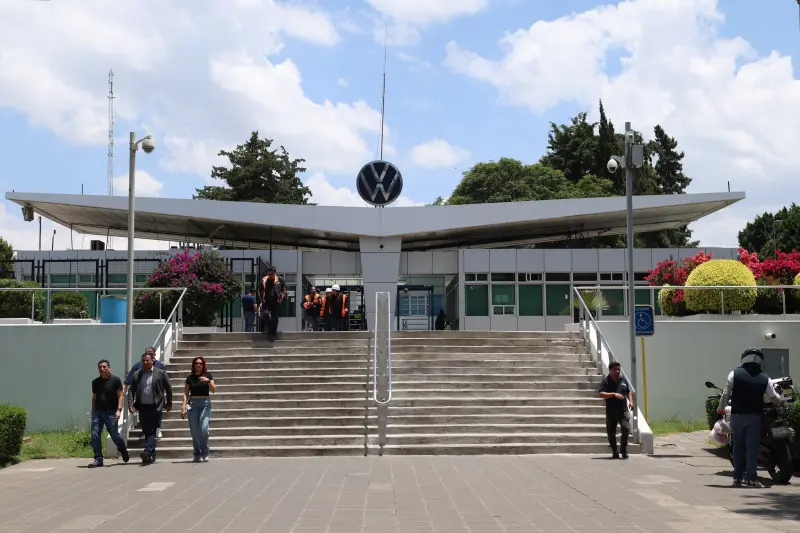 Armadora evita huelga por ahora; sindicato mantiene exigencia de 17% de aumento