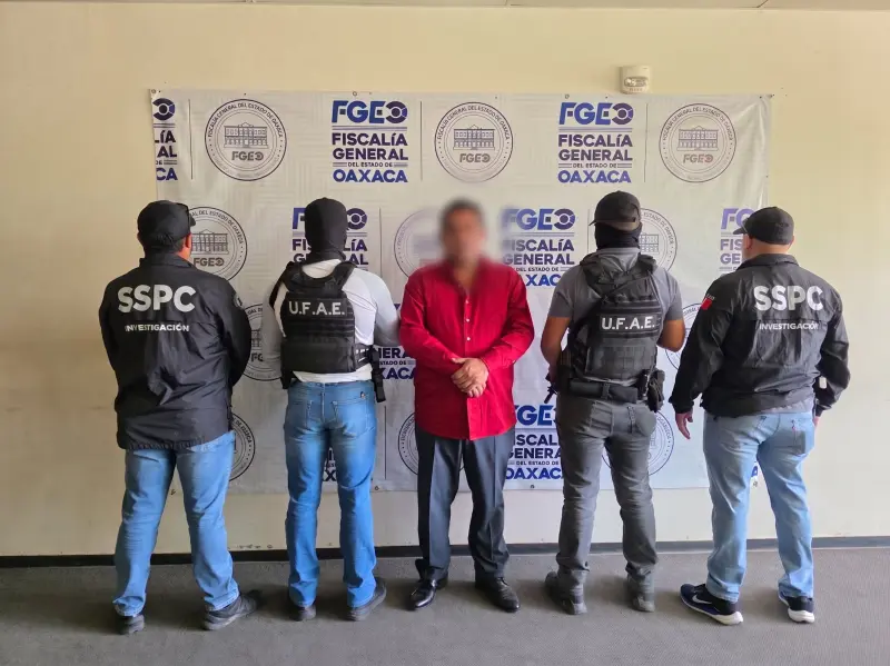 Detienen a síndico de Oaxaca de Juárez, señalado por presunto vínculo con red de robo de vehículos