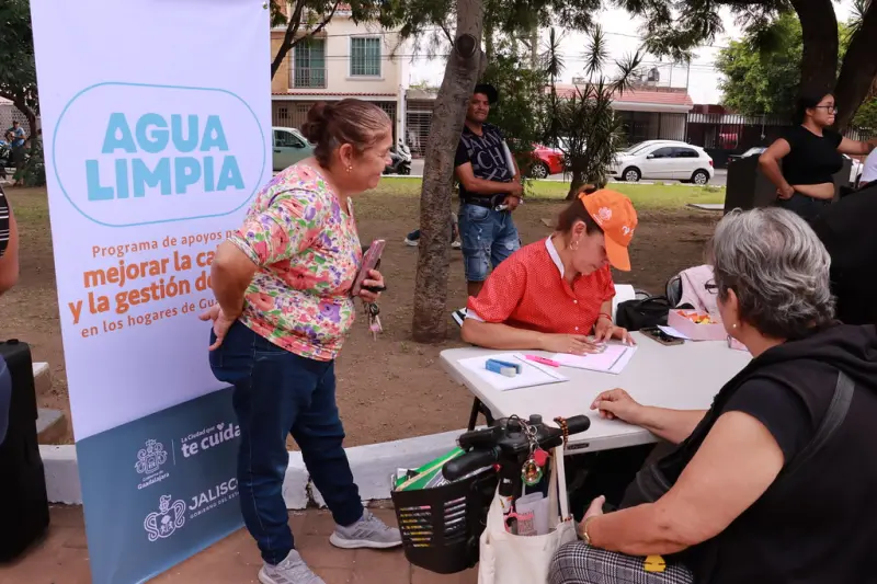 GDL comienza entrega de agua potabilizada a familias de 322 colonias